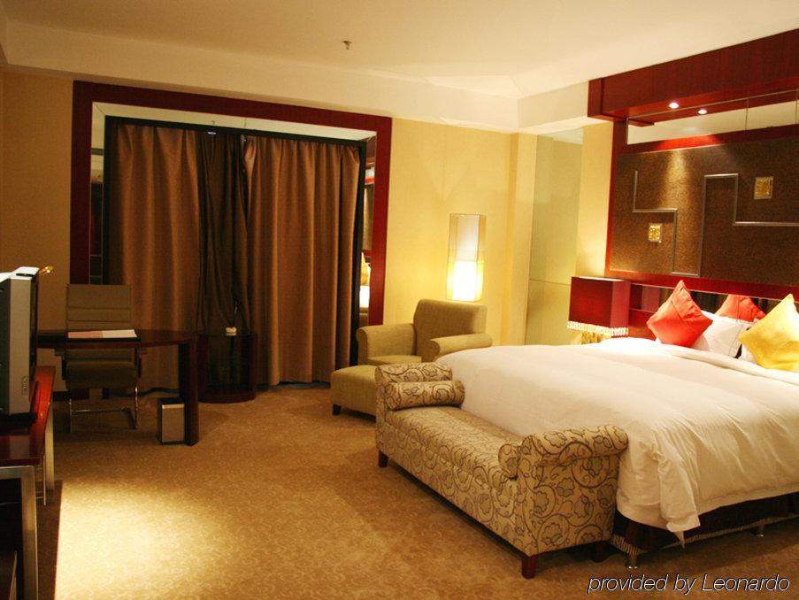 Grand Soluxe Hotel Dunhuang Room photo