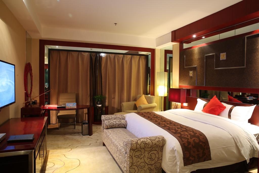 Grand Soluxe Hotel Dunhuang Exterior photo