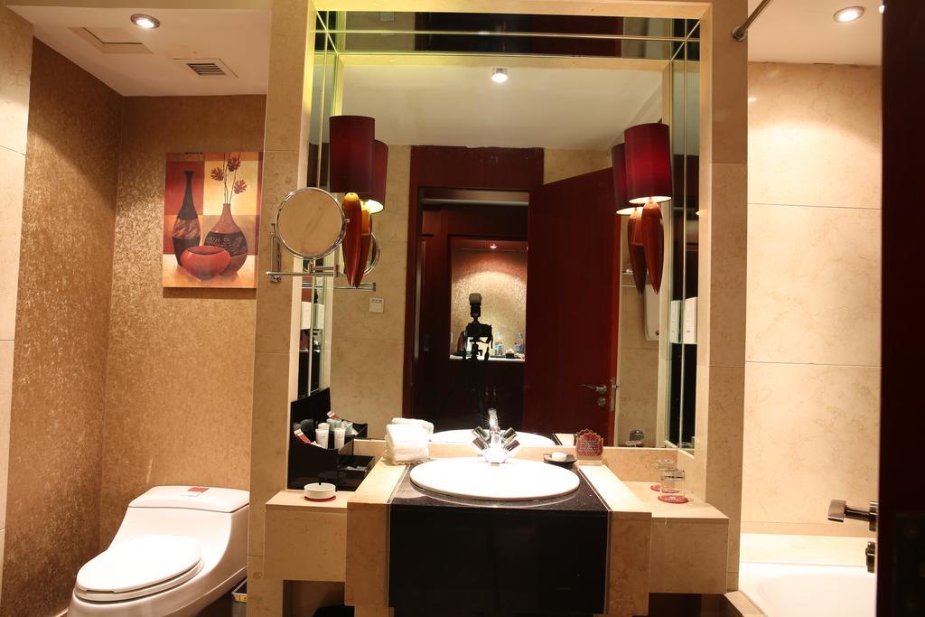 Grand Soluxe Hotel Dunhuang Exterior photo