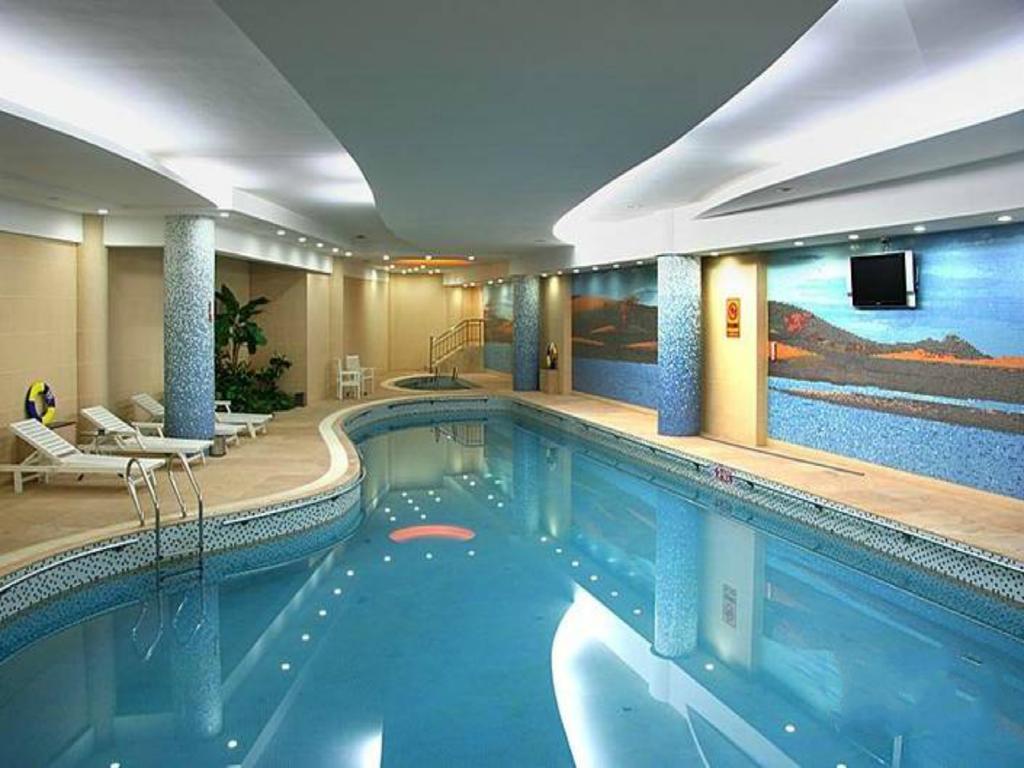 Grand Soluxe Hotel Dunhuang Exterior photo